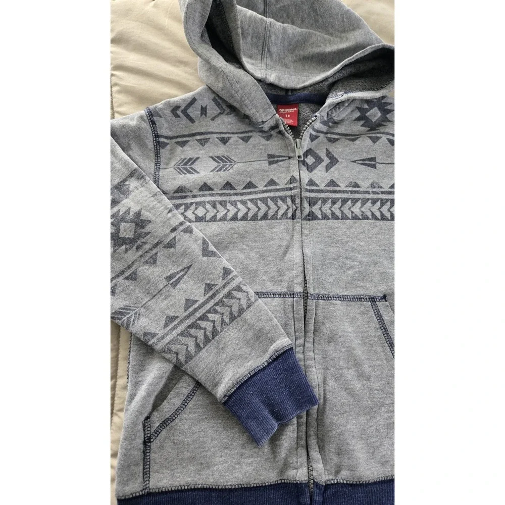 Arizona Jeans Boys Hoodie Size 8 Gray Aztec Zip Up Jacket Southwestern
